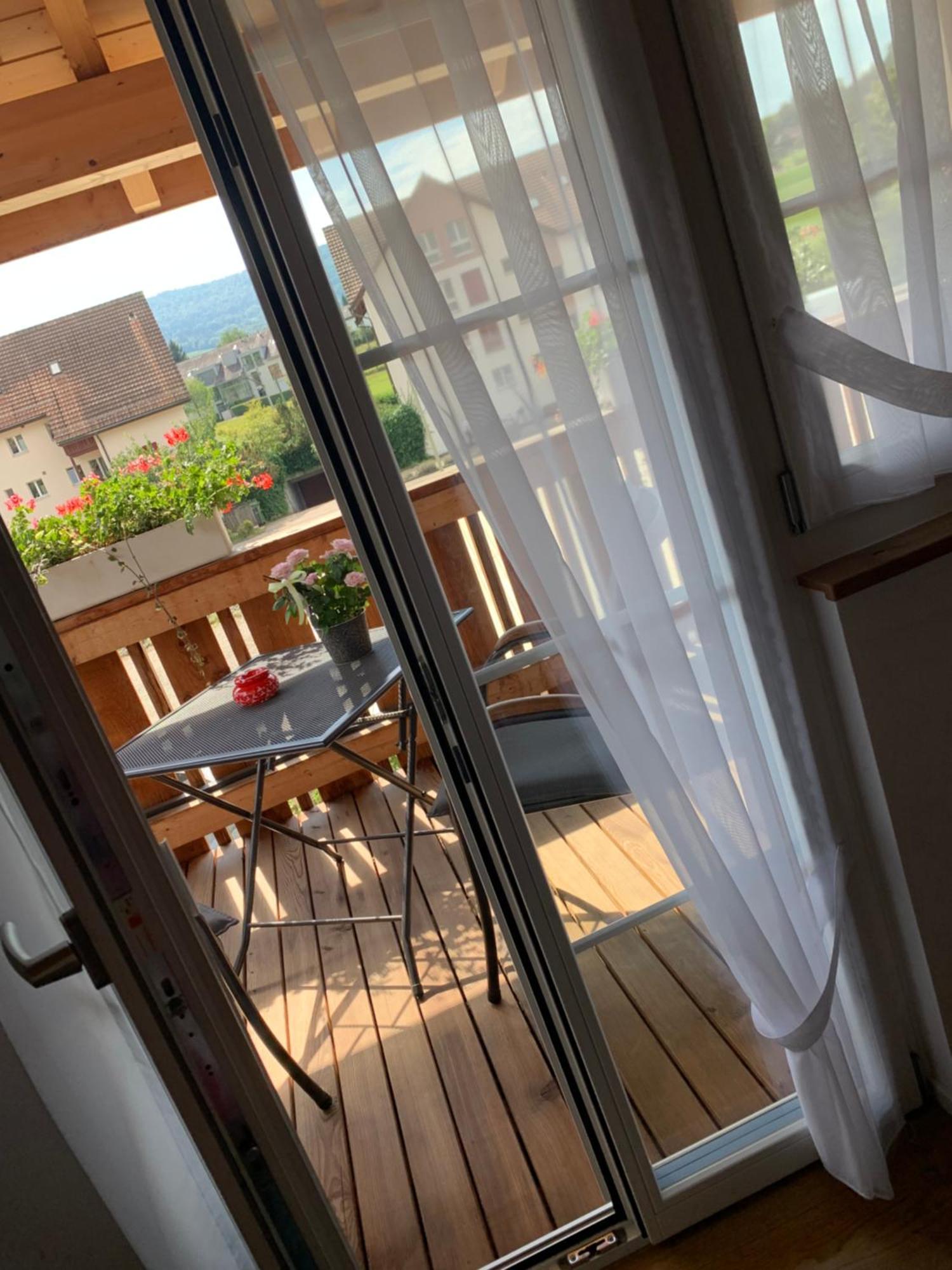 Conny'S B&B Niederweningen Εξωτερικό φωτογραφία
